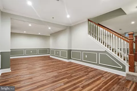 Living - 2027 Oak Ave, Jamison, PA 18929 photo 6 of 7