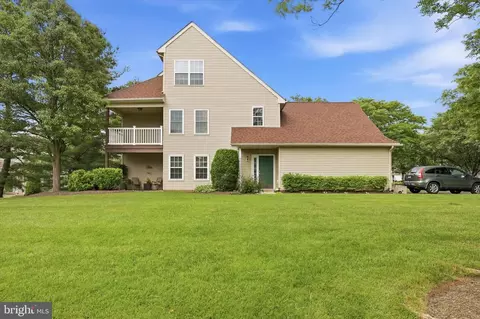 940 Grand Blvd #40, Warrington, PA 18976