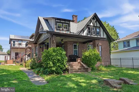 7105 Riverview Ave, Bristol, PA 19007