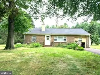 105 Dublin Rd, Perkasie, PA 18944