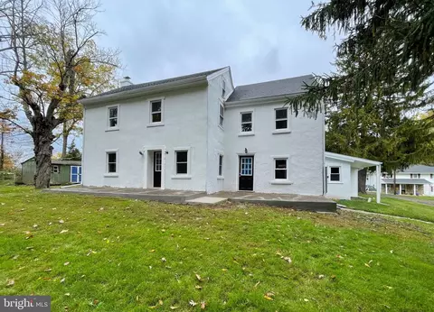 1710 Lower Rocky Dale Rd, Green Lane, PA 18054