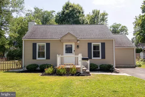 135 Longshore Ave, Yardley, PA 19067