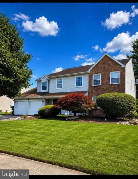 2067 E Wellington Rd, Newtown, PA 18940