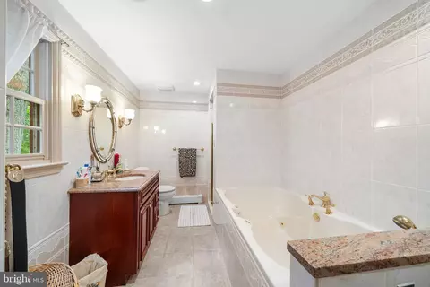 Bath - 5839 Private Rd, Doylestown, PA 18902 photo 1 of 3