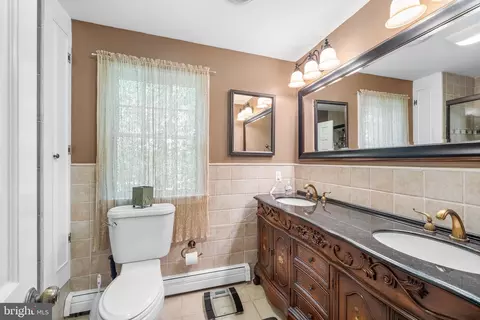 Bath - 5839 Private Rd, Doylestown, PA 18902 photo 3 of 3