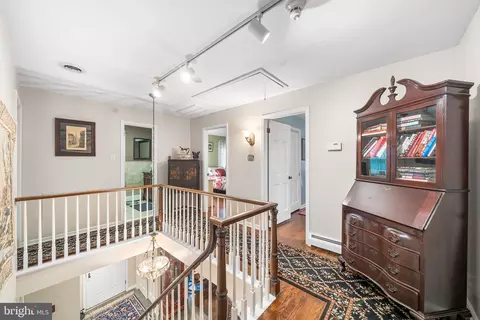 Entry Way - 5839 Private Rd, Doylestown, PA 18902 photo 5 of 5