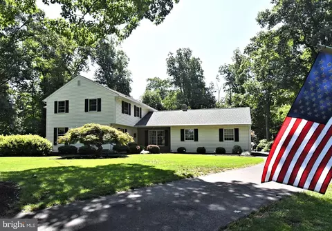 2125 Upper Ridge Rd, Green Lane, PA 18054