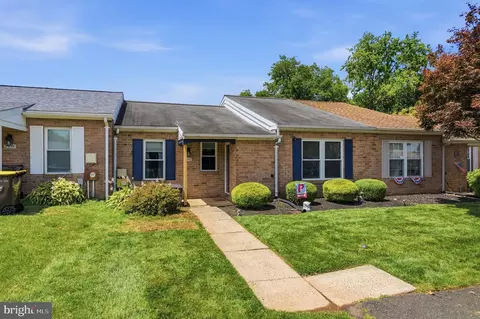 2940 Quincy Turn Turn, Bensalem, PA 19020