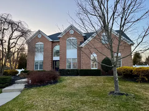 1224 Bridle Estates Dr, Yardley, PA 19067