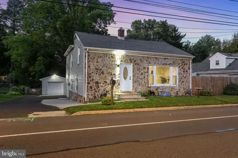 125 County Line Rd, Feasterville Trevose, PA 19053