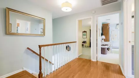 Entry Way - 17 Stringer Dr, Doylestown, PA 18901 photo 4 of 4