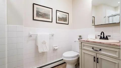 Bath - 17 Stringer Dr, Doylestown, PA 18901 photo 2 of 5