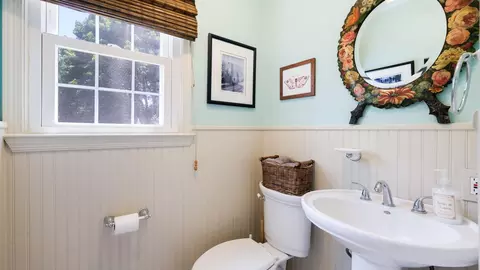 Bath - 17 Stringer Dr, Doylestown, PA 18901 photo 1 of 5