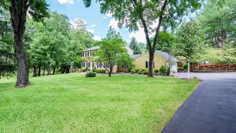 Exterior - 17 Stringer Dr, Doylestown, PA 18901 photo 9 of 26