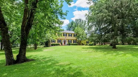 Exterior - 17 Stringer Dr, Doylestown, PA 18901 photo 1 of 26