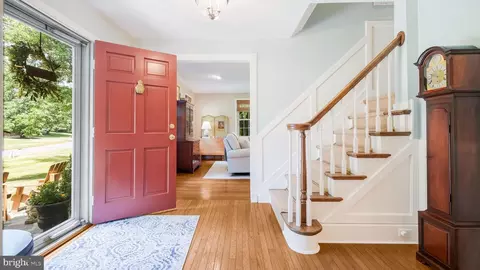 Entry Way - 17 Stringer Dr, Doylestown, PA 18901 photo 2 of 4