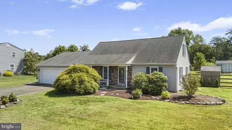 103 Sterling Dr, Perkasie, PA 18944