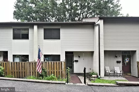 17 Centennial Rd, Telford, PA 18969