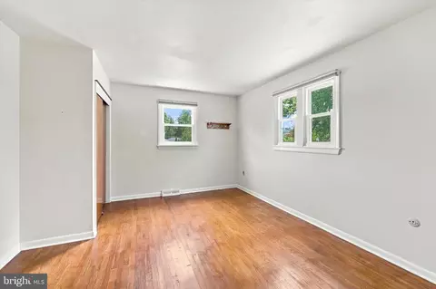 Bedroom - 726 Violet Rd, Warminster, PA 18974 photo 2 of 2