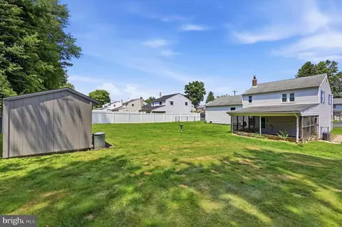 Exterior - 726 Violet Rd, Warminster, PA 18974 photo 3 of 3