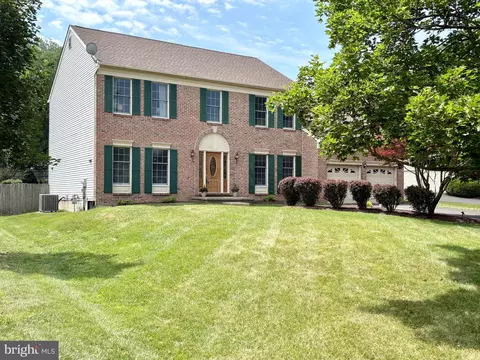 947 Countess Dr, Yardley, PA 19067