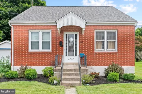 43 Elm St, Quakertown, PA 18951