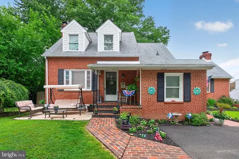 68 New Rd, Southampton, PA 18966