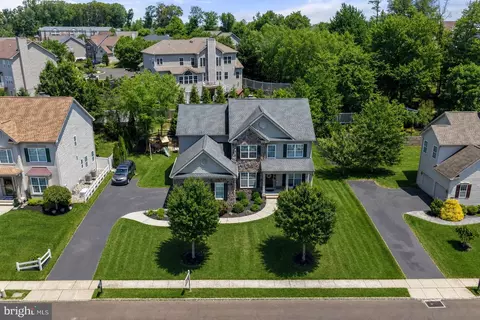 18 Beechwood Blvd, Feasterville Trevose, PA 19053