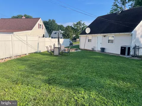 587 Arbor Rd, Morrisville, PA 19067