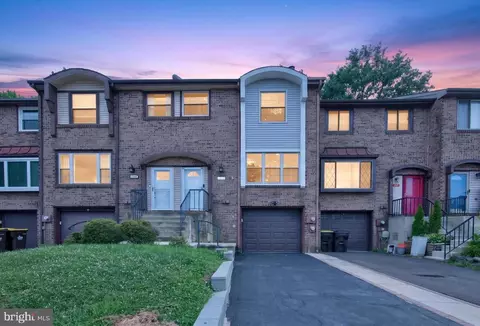 1012 Burnley Ct, Bensalem, PA 19020