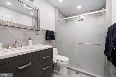 Bath - 2347 Maple Ave, Croydon, PA 19021 photo 5 of 5