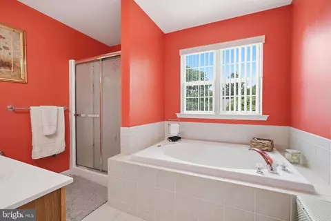 Bath - 2347 Maple Ave, Croydon, PA 19021 photo 3 of 5