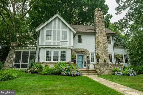 917 Greenway Ave, Yardley, PA 19067