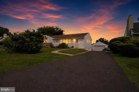 1413 Poplar Rd, Feasterville Trevose, PA 19053