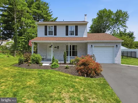1519 Silver Lake Rd, Langhorne, PA 19047