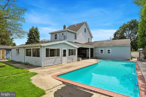 1049 Richardson Ave, Bensalem, PA 19020