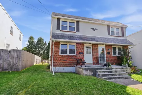 214 Shewell Ave, Doylestown, PA 18901