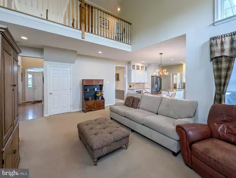Entry Way - 5370 Windtree Dr, Doylestown, PA 18902 photo 3 of 5
