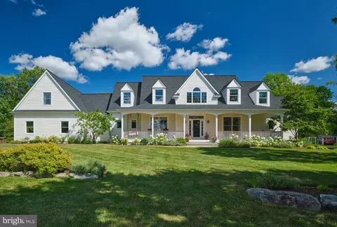 6230 Saw Mill Rd, New Hope, PA 18938