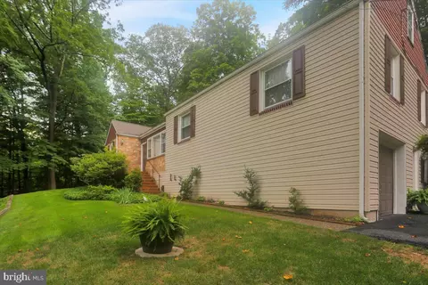 770 Almshouse Rd, Doylestown, PA 18901