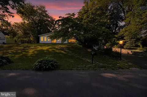 24 Winding Ln, Feasterville Trevose, PA 19053