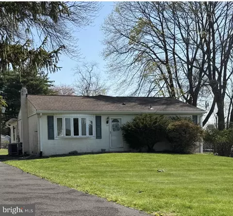 79 Charlotte Ave, Southampton, PA 18966