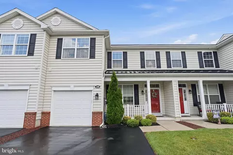 240 E Mission Lane Ln E #240, Levittown, PA 19054