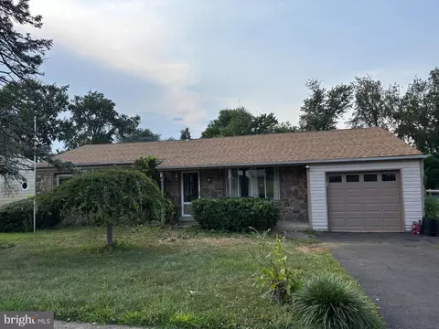 1270 Clover Ln, Feasterville Trevose, PA 19053