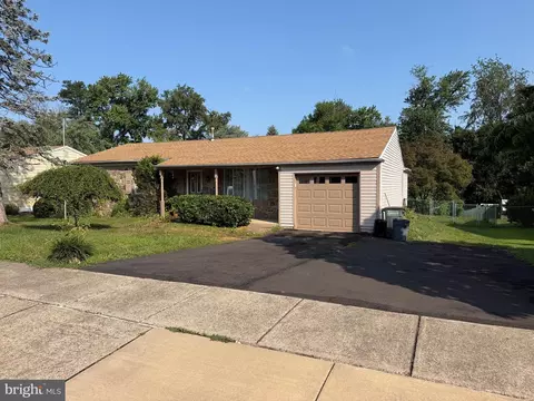 1270 Clover Ln, Feasterville Trevose, PA 19053