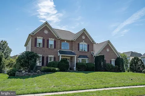 3149 Fox Dr, Chalfont, PA 18914
