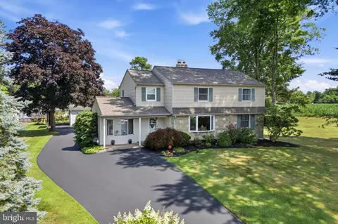 563 Broadview Rd, Southampton, PA 18966
