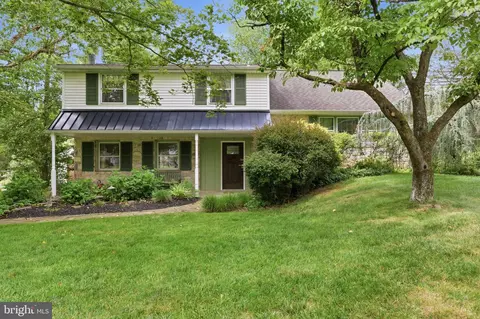 76 Chapel Dr, Southampton, PA 18966