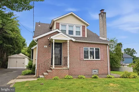 26 Herman St, Feasterville Trevose, PA 19053