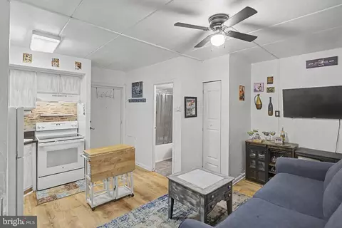 1575 W Street Rd #614, Warminster, PA 18974